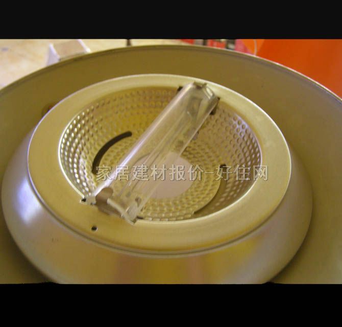 鑫圣美落地?zé)?亮光銀 MW301 未知mm 現(xiàn)代流行 金屬燈罩 金屬燈架