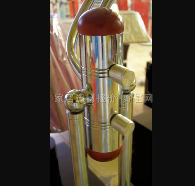 鑫圣美落地?zé)?亮光銀 MW301 未知mm 現(xiàn)代流行 金屬燈罩 金屬燈架