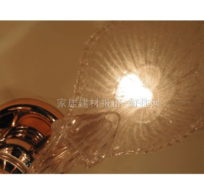 榮福吊燈 6730/3+1 金屬燈架+工藝玻璃燈罩 現(xiàn)代流行風(fēng)格 Φ800mm 白色