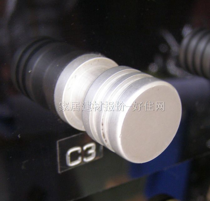 ���T������� ɰ�yɫC3 �X�Ͻ� ���s�A����