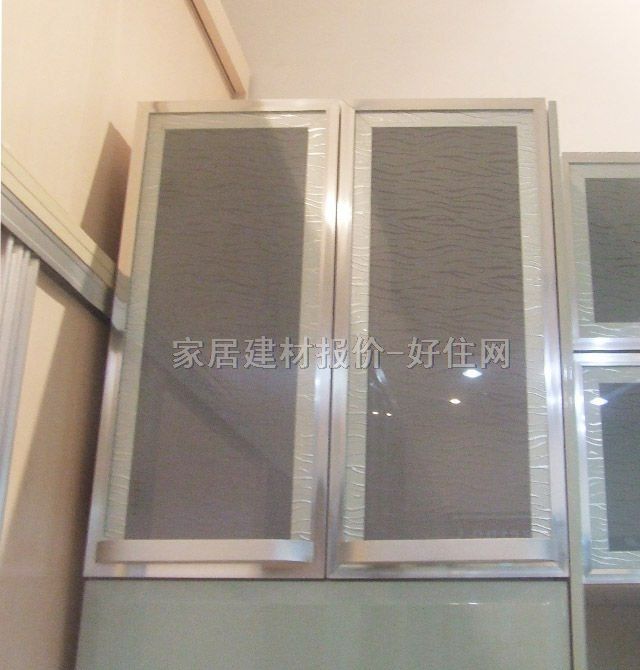 ���ʏN������ ���{(l��n)ɫ PVC