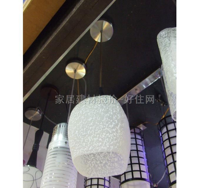 美佳吊燈 5080 金屬燈架+工藝玻璃燈罩 現(xiàn)代簡約風(fēng)格 Φ150×180mm 白色