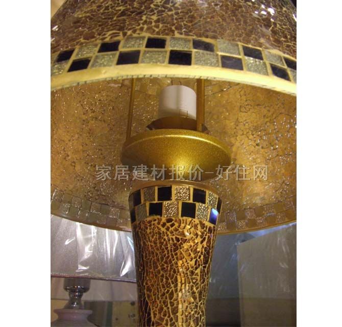 易美達(dá)臺燈 A0061 高未知cm 奢華風(fēng)格 玻璃燈罩 陶瓷燈架