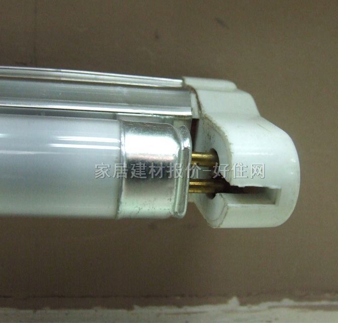 尖鋒日光燈光源 T5/一體化連支架 21W