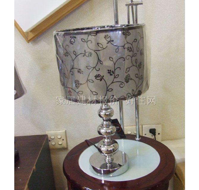 凌志臺燈 5540 高未知cm 現(xiàn)代流行 亞克力燈罩 金屬燈架