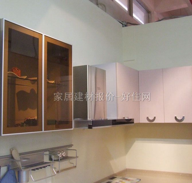 �������w���� ���_�{ �����