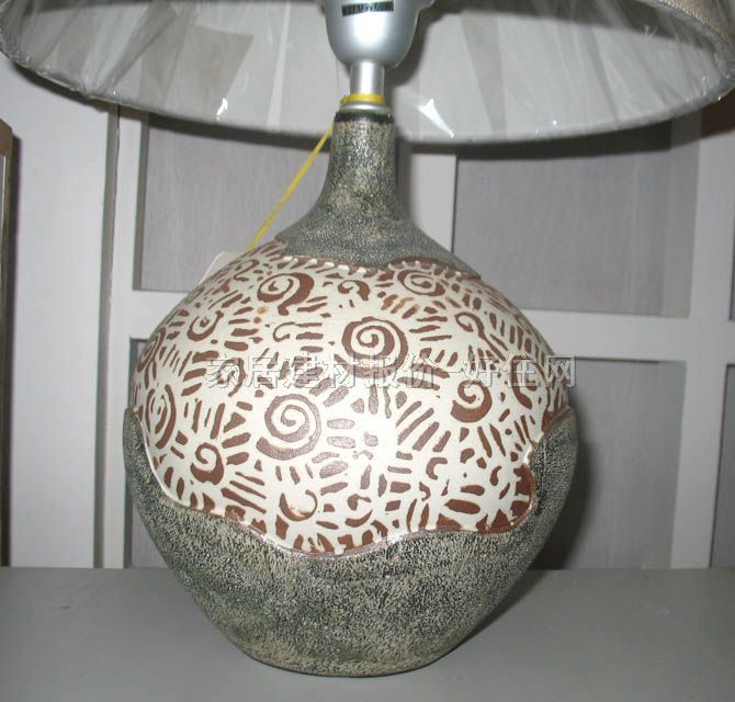 百棟臺(tái)燈 60923-10 高未知cm 傳統(tǒng)古典 布藝燈罩 陶瓷燈架