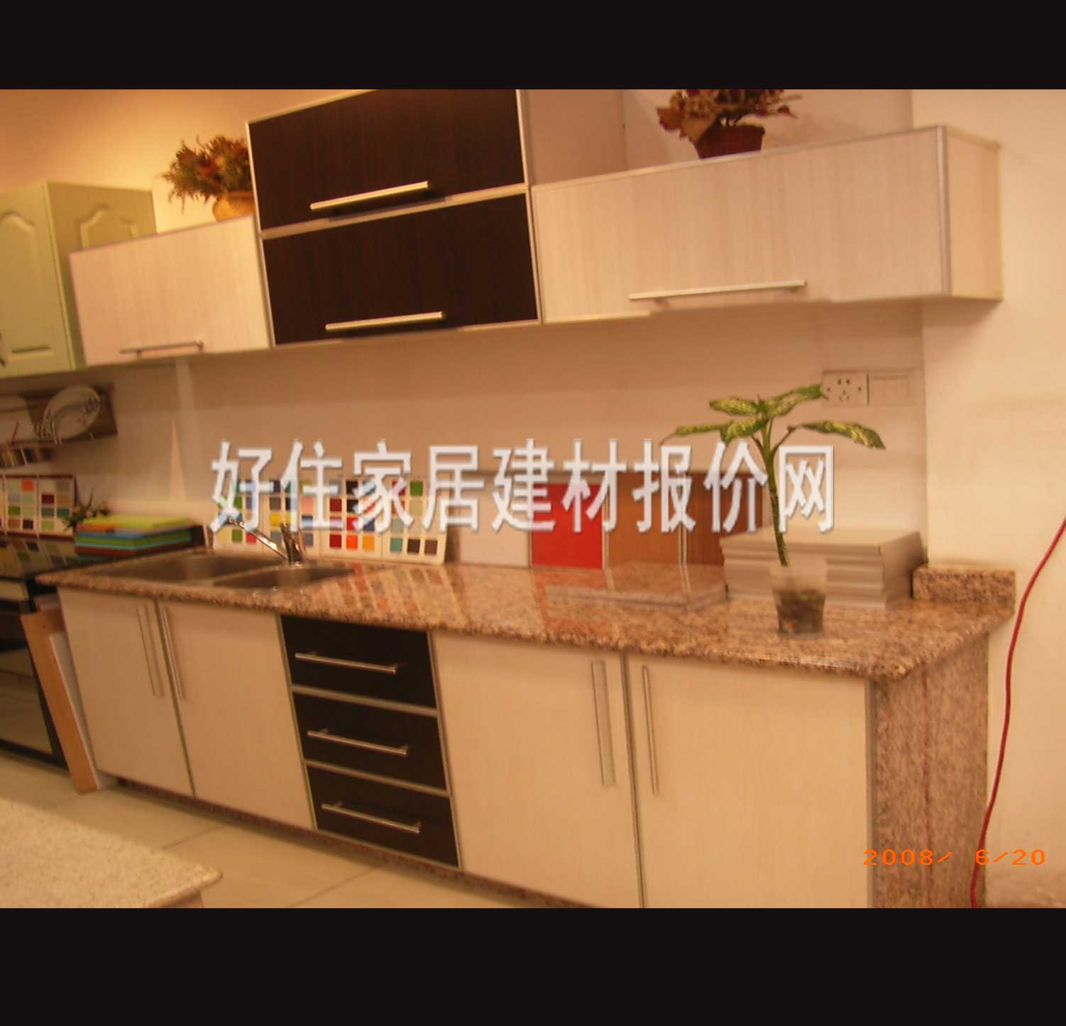 �N���ع� ��ɫ ������