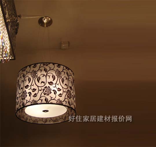 通美吊燈 D9111-5 金屬燈架+紗織燈罩 現(xiàn)代簡約風(fēng)格 彩色