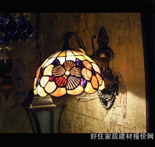 �ڟ� M8001 �|�ρ��L(f��ng)�� ��ɫ���� ��(ji��)�ܟ�