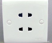 �ɱ���늲������ B4U2 �����O 