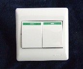 �ɱ� ���E���_�P(gu��n)��� 2λ�p�� C8C2/2 ��ɫ ���ɹ�ָʾ   