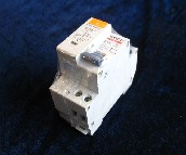 ���� ��·��\�՚��_�P(gu��n) 1P+N 16A JNR-32 C16 ʣ�����������·��    